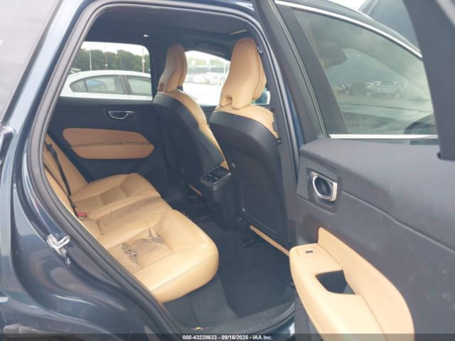 2022 VOLVO XC60 YV4L12RL2N1961040 Photo 7
