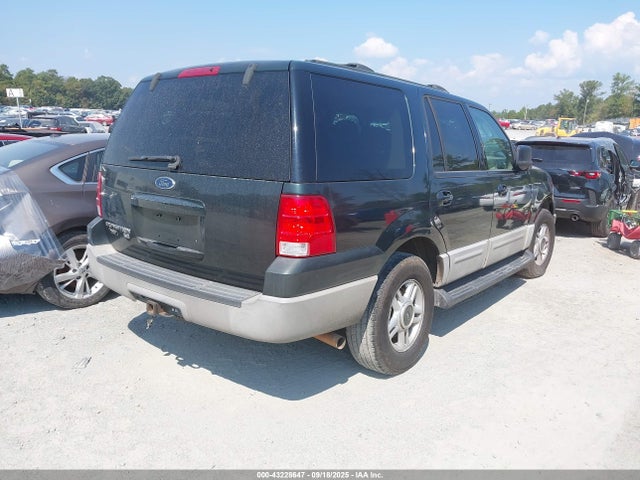 Продаж на аукціоні авто 2003 Ford Expedition Xlt, vin: 1FMPU15L33LA87015, номер лоту: 43228647