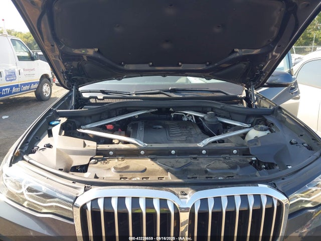 BMW X7 2019 5UXCW2C58KL084163 Image 10