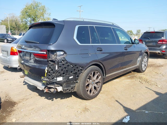 BMW X7 2019 5UXCW2C58KL084163 Image 4