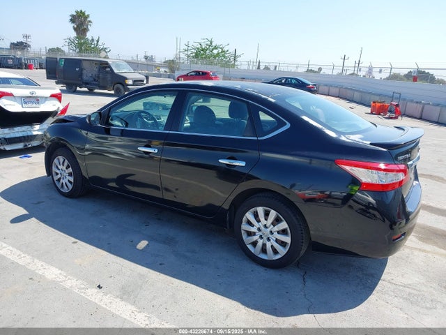 Nissan Sentra 2015 3N1AB7AP0FY342018 Image 3