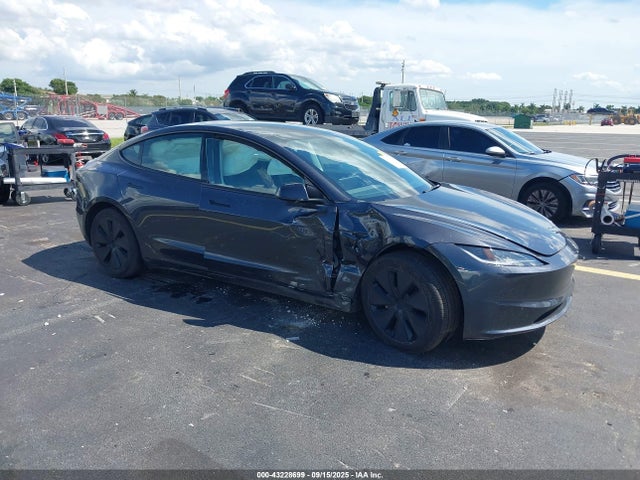 2024 TESLA MODEL 3 5YJ3E1EA7RF769731 Photo 0