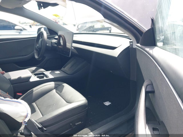 2024 TESLA MODEL 3 5YJ3E1EA7RF769731 Photo 4