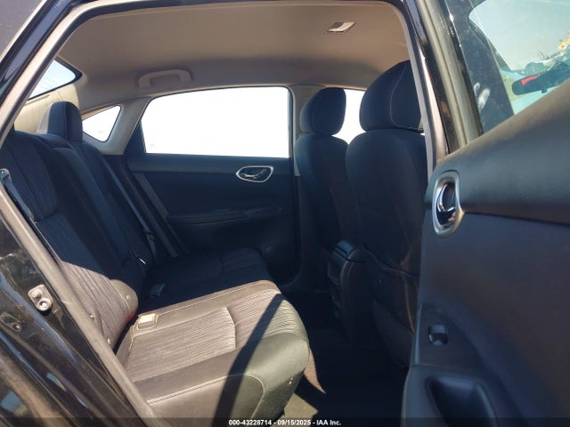 3N1AB7AP8JL632061 Nissan 2018