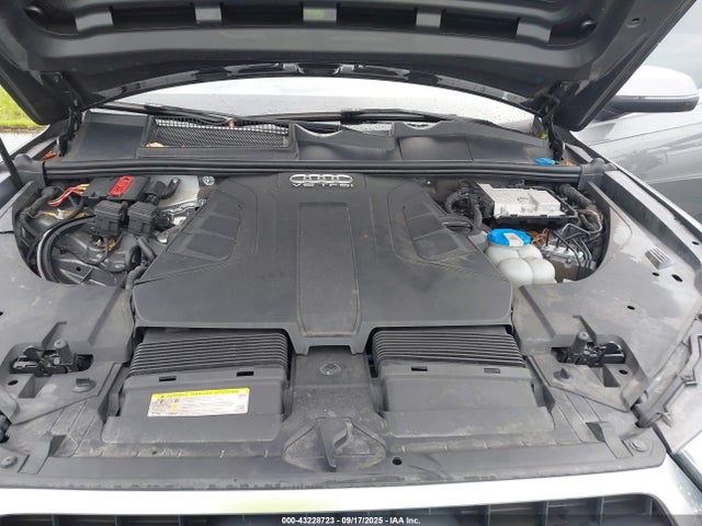 2017 AUDI Q7 WA1LAAF71HD014122 Photo 9