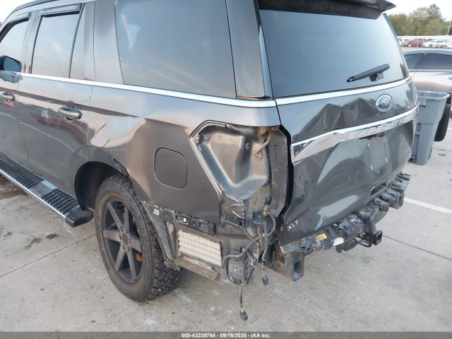 Ford Expedition Xlt 2018 1FMJU1JTXJEA55546 Image 6
