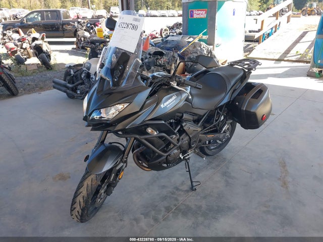 Kawasaki Versys 650 2016 JKALEEF14GDA09439 Image 2