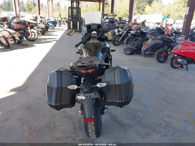 Kawasaki Versys 650 2016 JKALEEF14GDA09439 Image 6