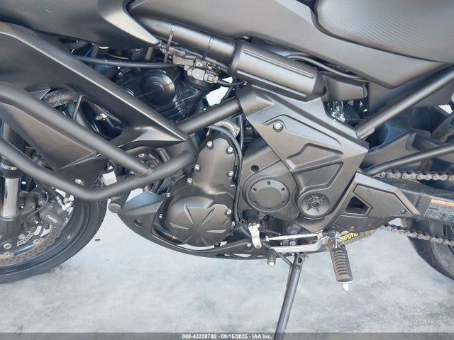 Kawasaki Versys 650 2016 JKALEEF14GDA09439 Image 9