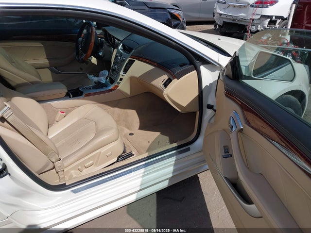 2011 CADILLAC CTS 1G6DS1ED1B0152601 Photo 4