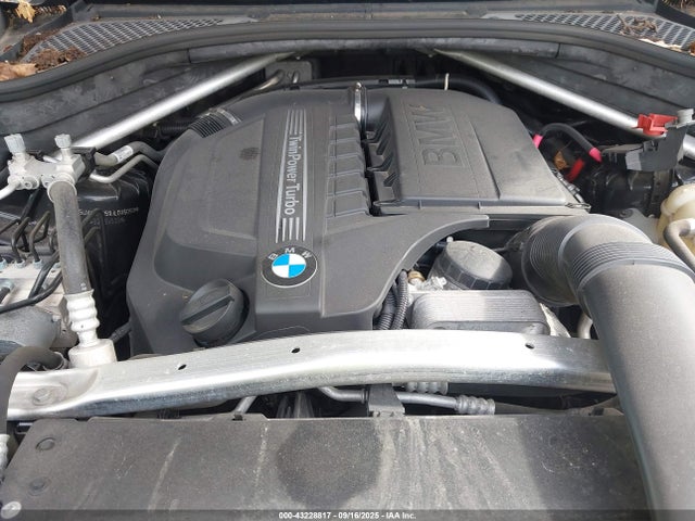 2018 BMW X5 5UXKR0C59JL076059 Photo 9