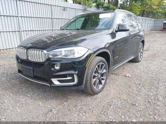 2018 BMW X5 5UXKR0C59JL076059 Photo 1