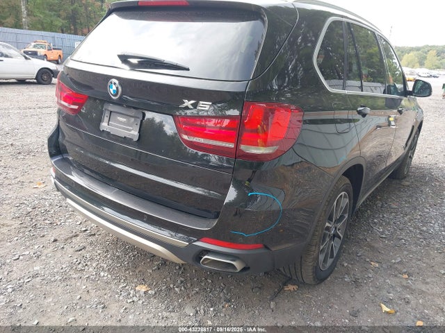 2018 BMW X5 5UXKR0C59JL076059 Photo 3