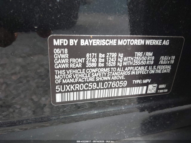 2018 BMW X5 5UXKR0C59JL076059 Photo 8