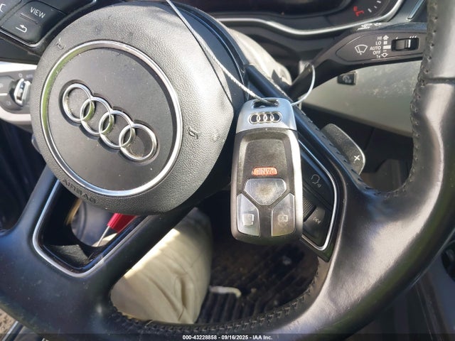 2017 AUDI A4 WAUENAF48HN006941 Photo 10