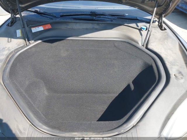 2015 TESLA MODEL S 5YJSA1E22FF113089 Photo 9