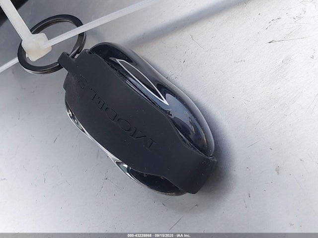 2015 TESLA MODEL S 5YJSA1E22FF113089 Photo 10