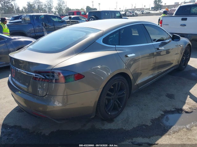 2015 TESLA MODEL S 5YJSA1E22FF113089 Photo 3