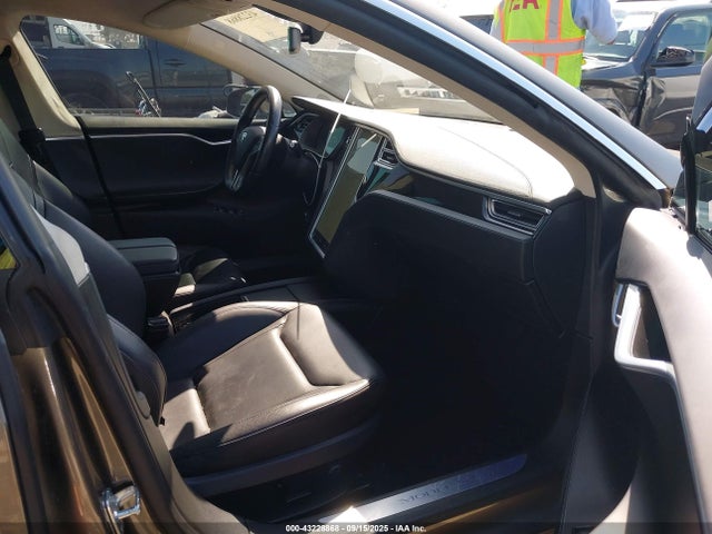 2015 TESLA MODEL S 5YJSA1E22FF113089 Photo 4