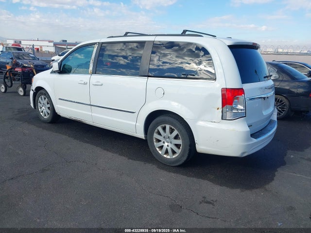 2C4RC1BG8FR730641 Chrysler Town and Country