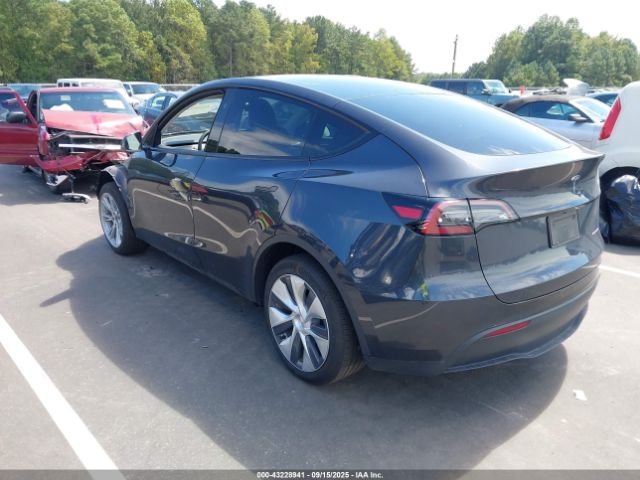 2024 TESLA MODEL Y 7SAYGAEE8RF021835 Photo 2