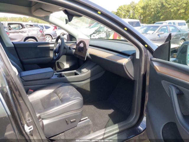 2024 TESLA MODEL Y 7SAYGAEE8RF021835 Photo 4