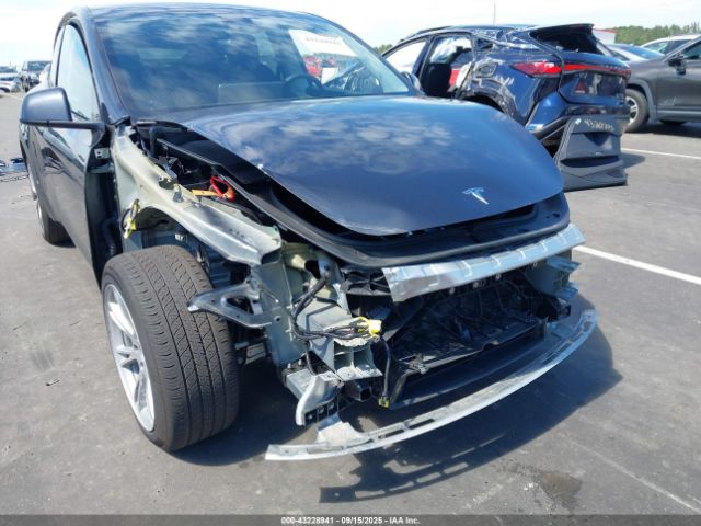 2024 TESLA MODEL Y 7SAYGAEE8RF021835 Photo 5