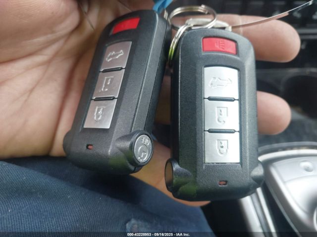 2018 MITSUBISHI OUTLANDER PHEV JA4J24A51JZ061767 Photo 10