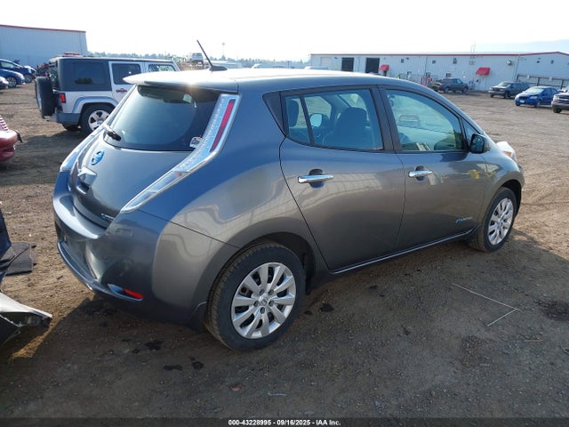 Nissan Leaf 2015 1N4AZ0CP3FC329825 Image 4
