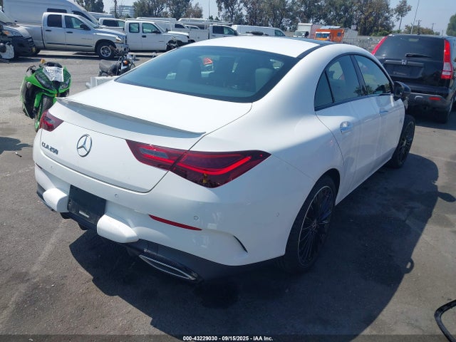 W1K5J4GB0SN482692 Mercedes-Benz m260
