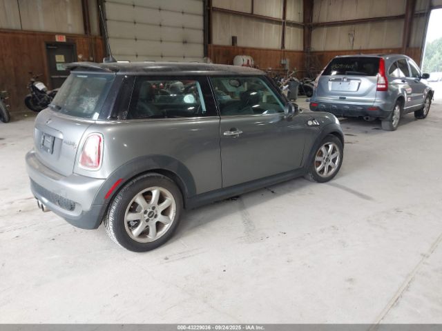 2010 MINI COOPER S WMWMF7C52ATX41201 Photo 3