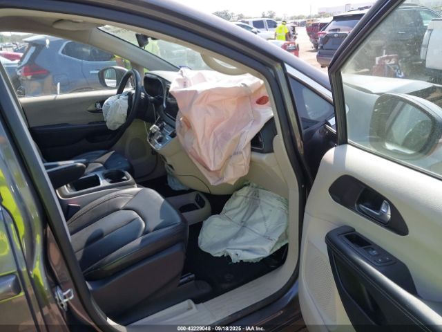 2023 CHRYSLER PACIFICA 2C4RC1BG0PR546859 Photo 4