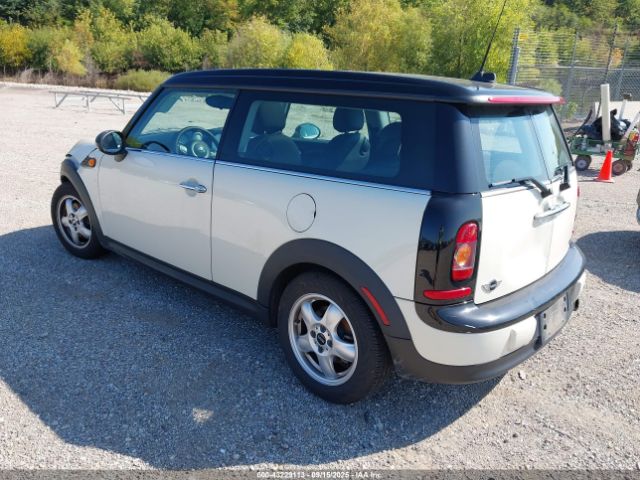 2010 MINI COOPER CLUBMAN WMWML3C51ATX38940 Photo 2