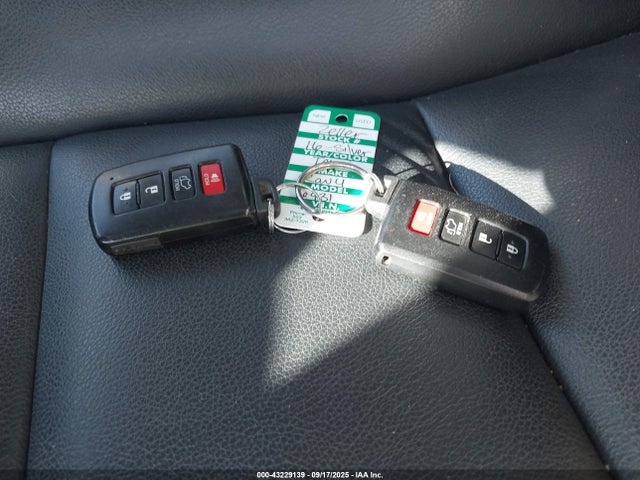 Toyota 2ar-fxe, 2jm+2fm 2016 JTMDJREV2GD050098 Image 11