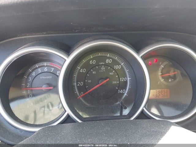 2010 NISSAN VERSA 3N1BC1CP2AL412099 Photo 6