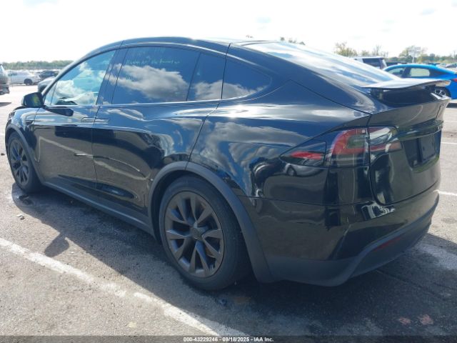 2023 TESLA MODEL X 7SAXCAE52PF366749 Photo 2