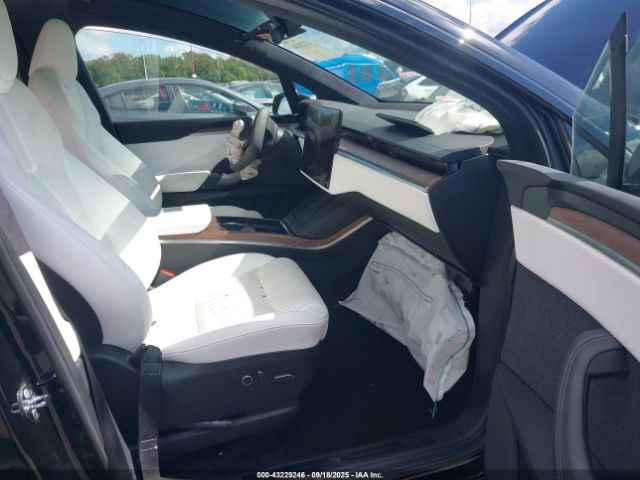 2023 TESLA MODEL X 7SAXCAE52PF366749 Photo 4