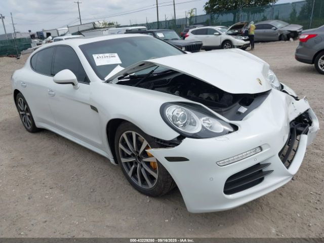 2015 PORSCHE PANAMERA WP0AA2A77FL005356