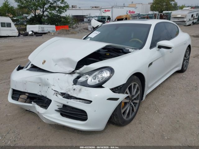 2015 PORSCHE PANAMERA WP0AA2A77FL005356 Photo 1