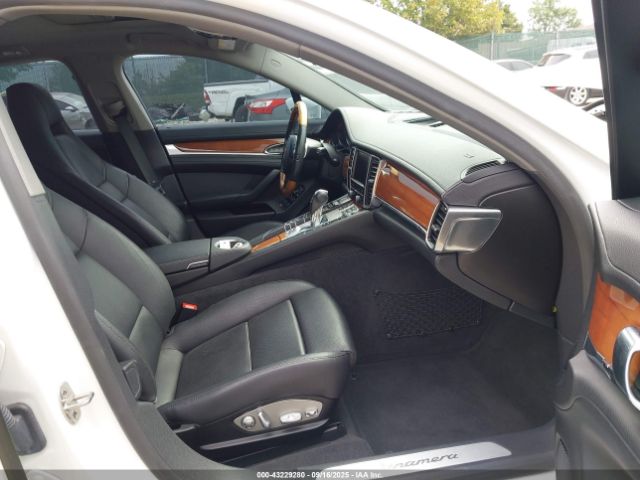 2015 PORSCHE PANAMERA WP0AA2A77FL005356 Photo 4