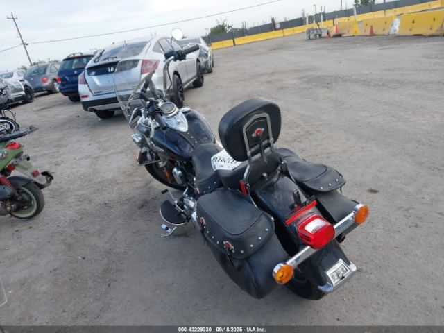 2016 HARLEY-DAVIDSON FLSTC 1HD1BWV39GB019616 Photo 2