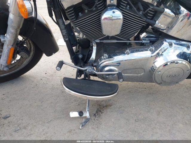 2016 HARLEY-DAVIDSON FLSTC 1HD1BWV39GB019616 Photo 8