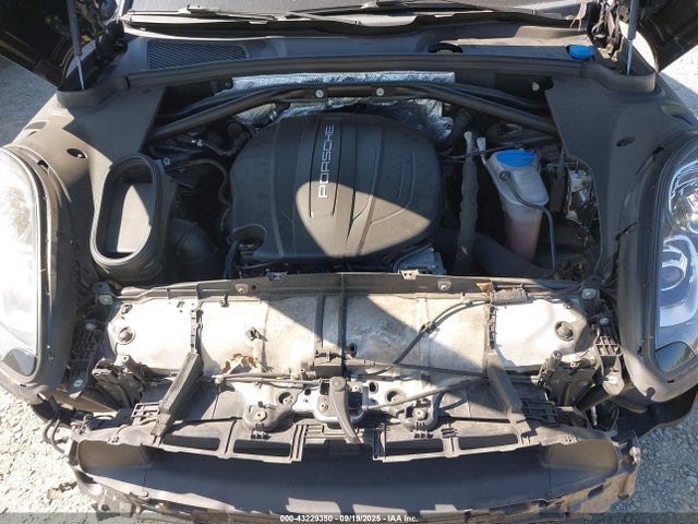 Porsche Macan 2017 WP1AA2A58HLB08463 Image 10