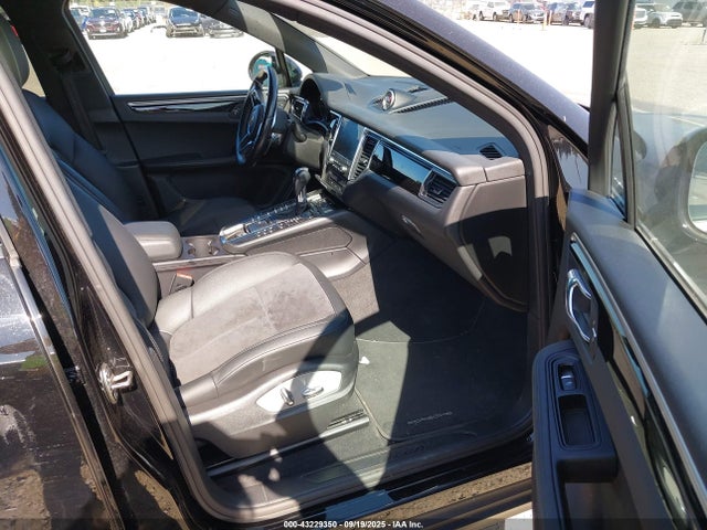 Porsche Macan 2017 WP1AA2A58HLB08463 Image 5