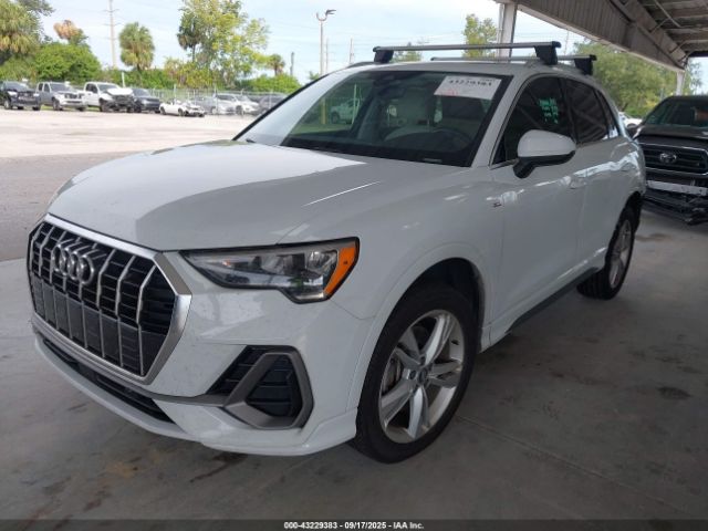 2020 AUDI Q3 WA1DECF31L1111204 Photo 1