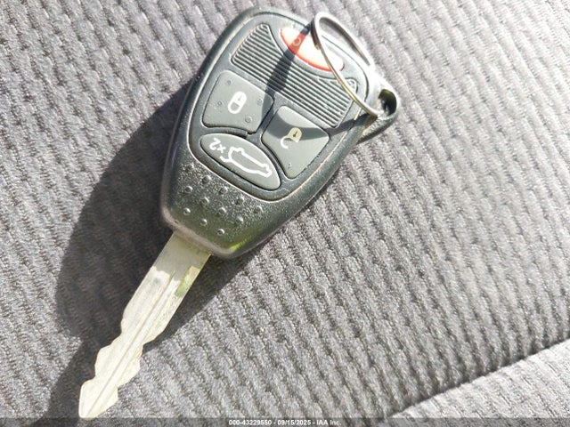 Chrysler 200 2014 1C3CCBAB4EN170487 Image 11