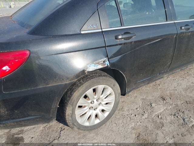 Chrysler 200 2014 1C3CCBAB4EN170487 Image 6
