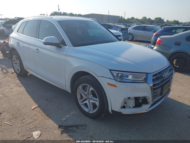 2019 AUDI Q5 WA1ANAFY5K2136103 Photo 0