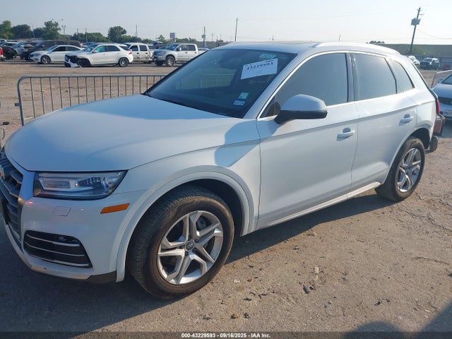 2019 AUDI Q5 WA1ANAFY5K2136103 Photo 1