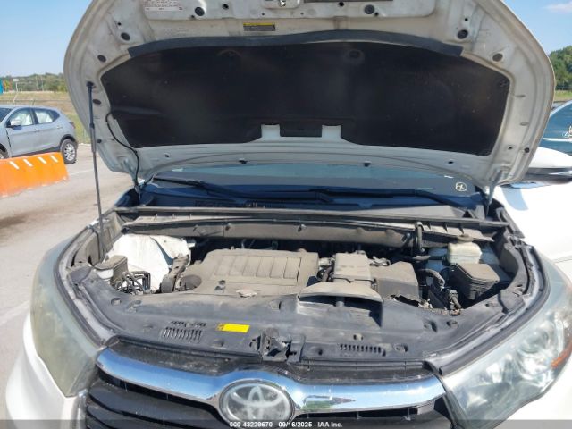 2016 TOYOTA HIGHLANDER 5TDDKRFH2GS302149 Photo 9